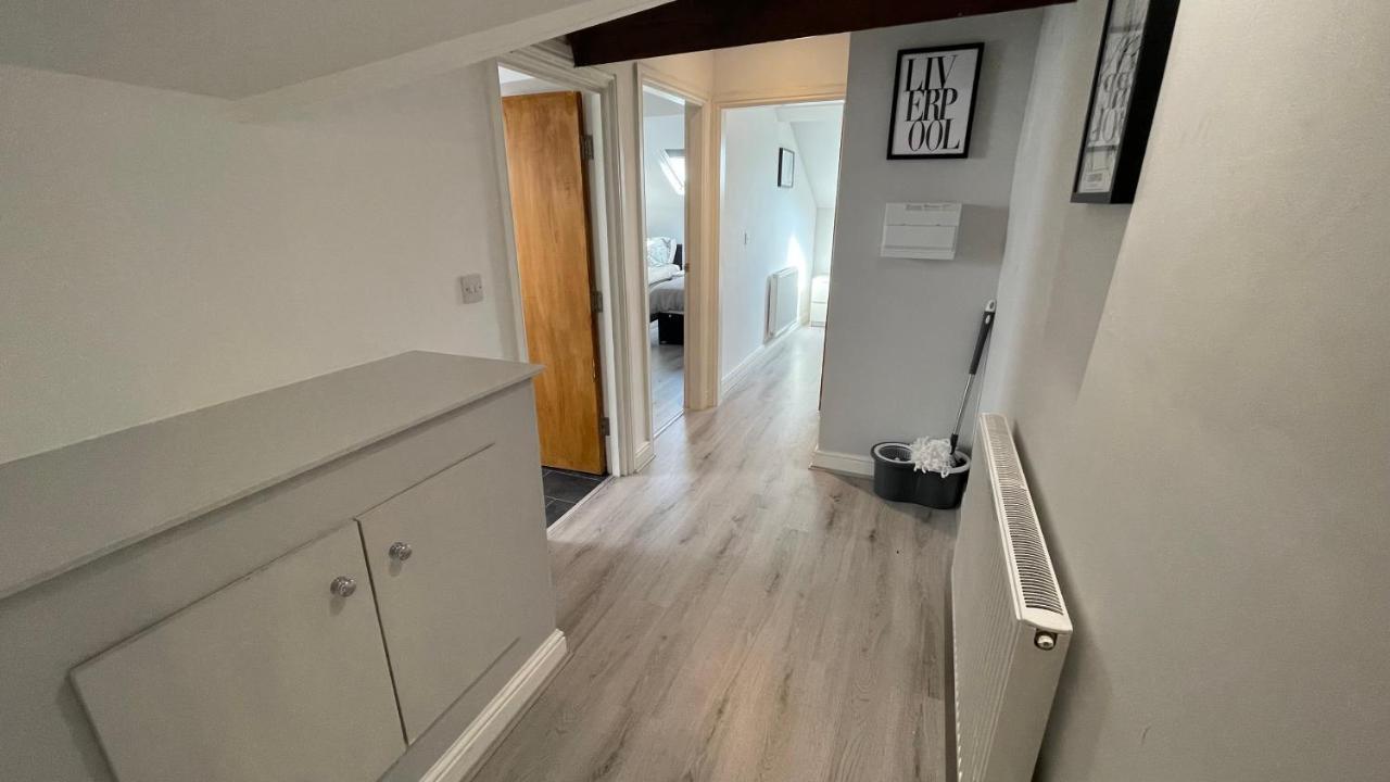 Ryan Air I Bnb - Lfc Apartments Liverpool Exterior photo